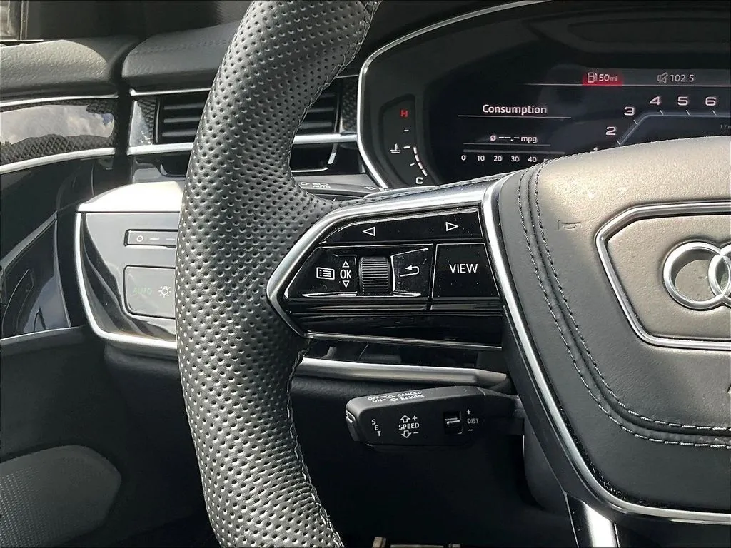Audi S8 photo 11
