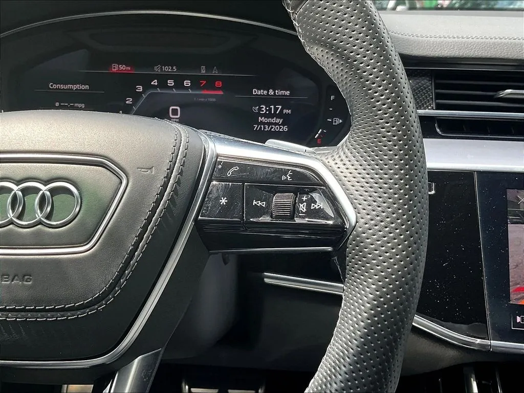Audi S8 photo 12