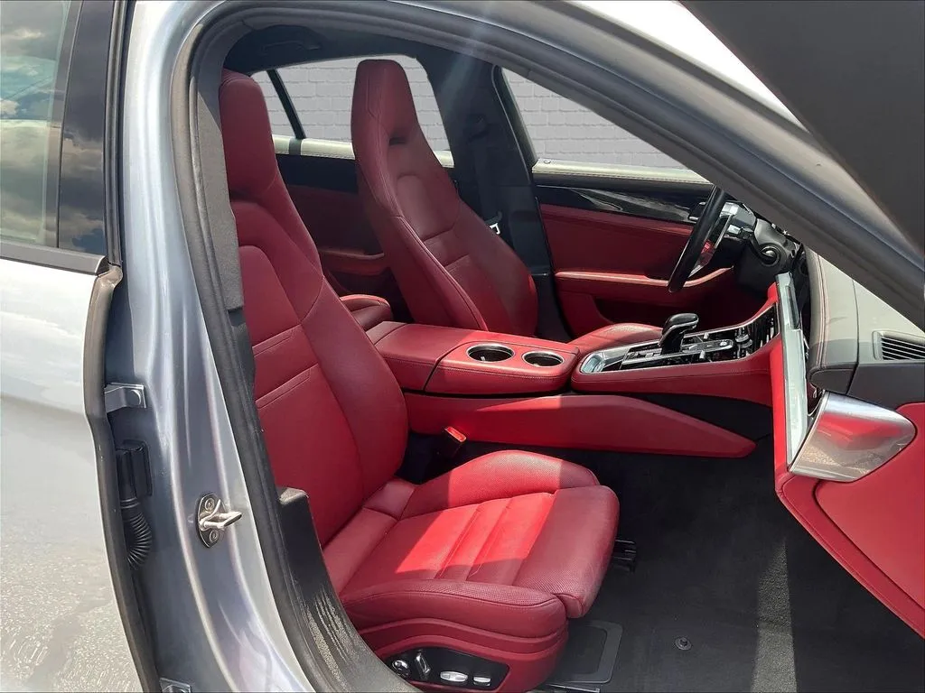 2020 Porsche Panamera Base - Photo 26