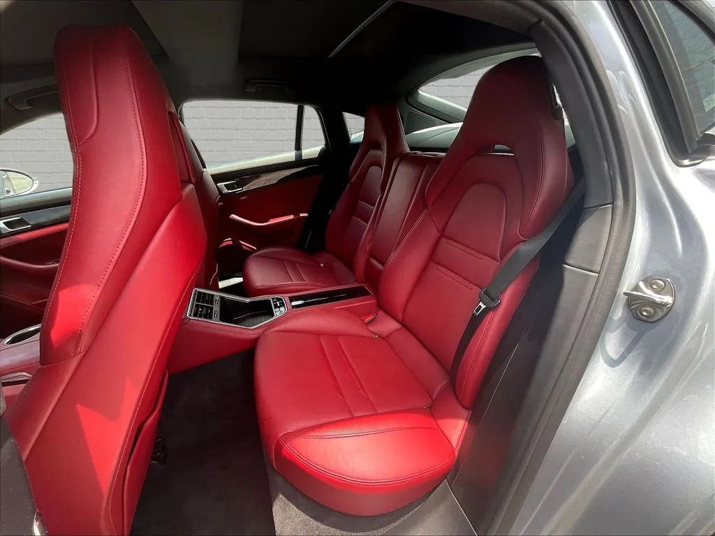 2020 Porsche Panamera Base - Photo 19