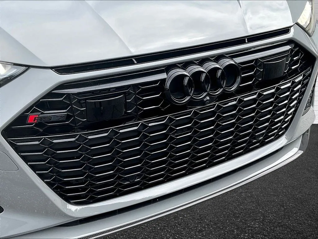 Audi RS 7 photo 29
