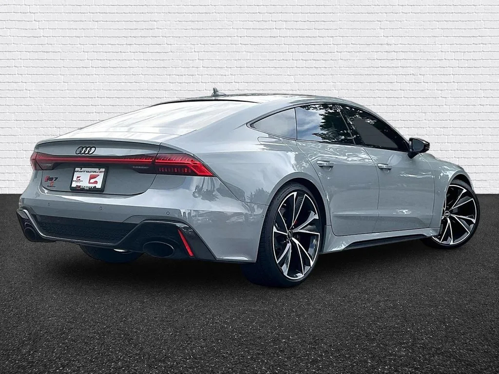 Audi RS 7 photo 6