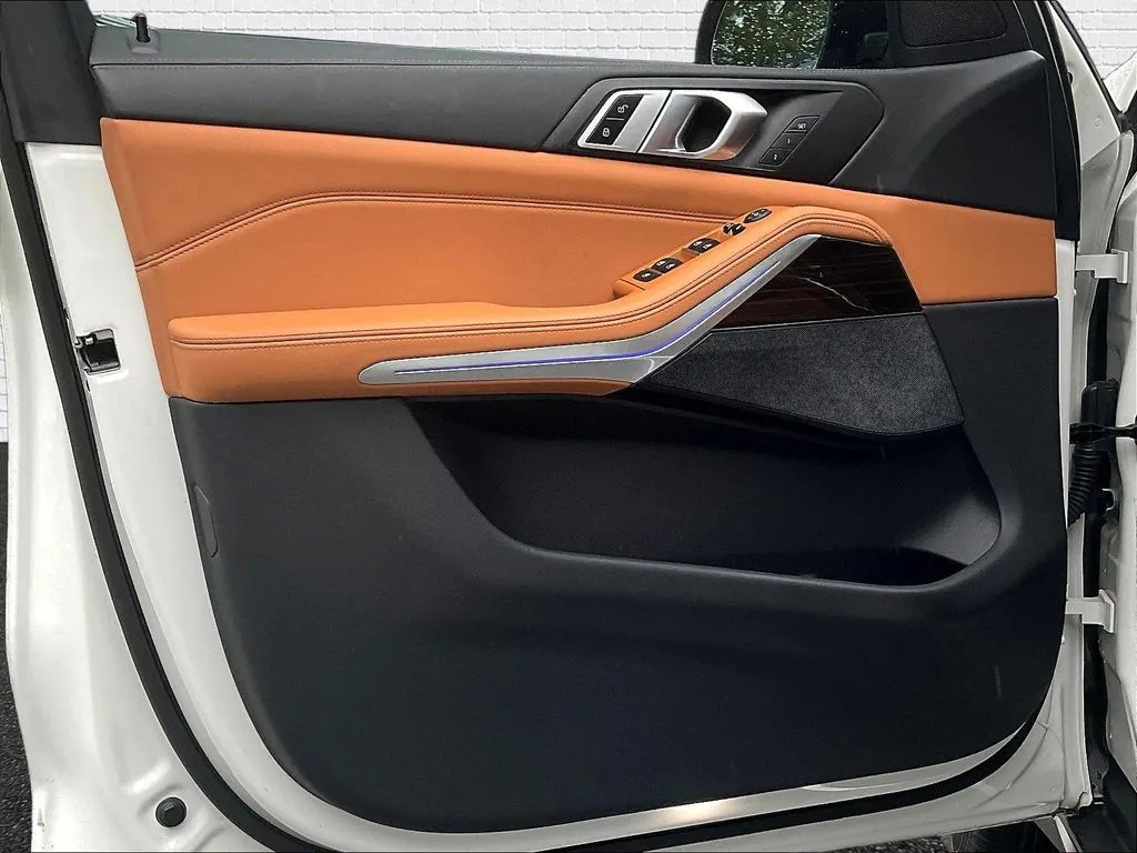 BMW X5 photo 16