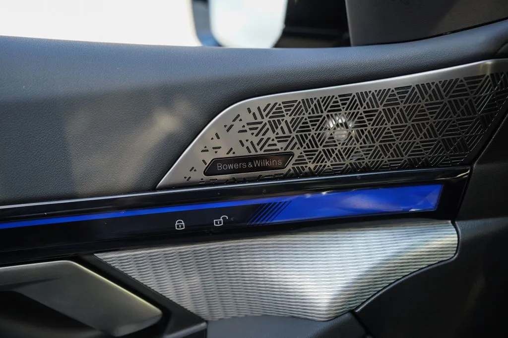 2026 BMW M5 M5 - Photo 36