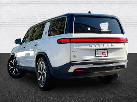 More photos of 2024 Rivian R1S Adventure at Gravity Autos Roswell, GA
