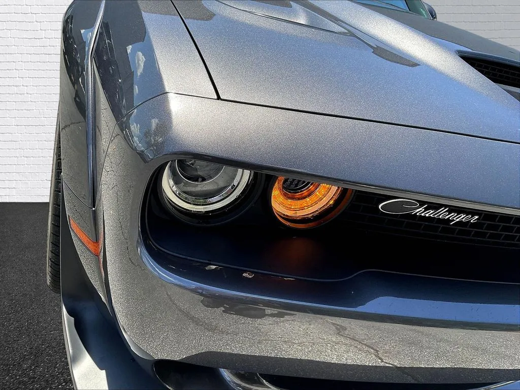 Dodge Challenger photo 25