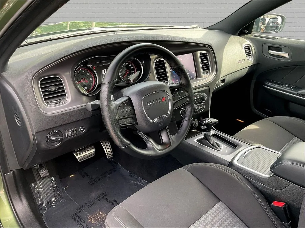 Dodge Charger photo 15