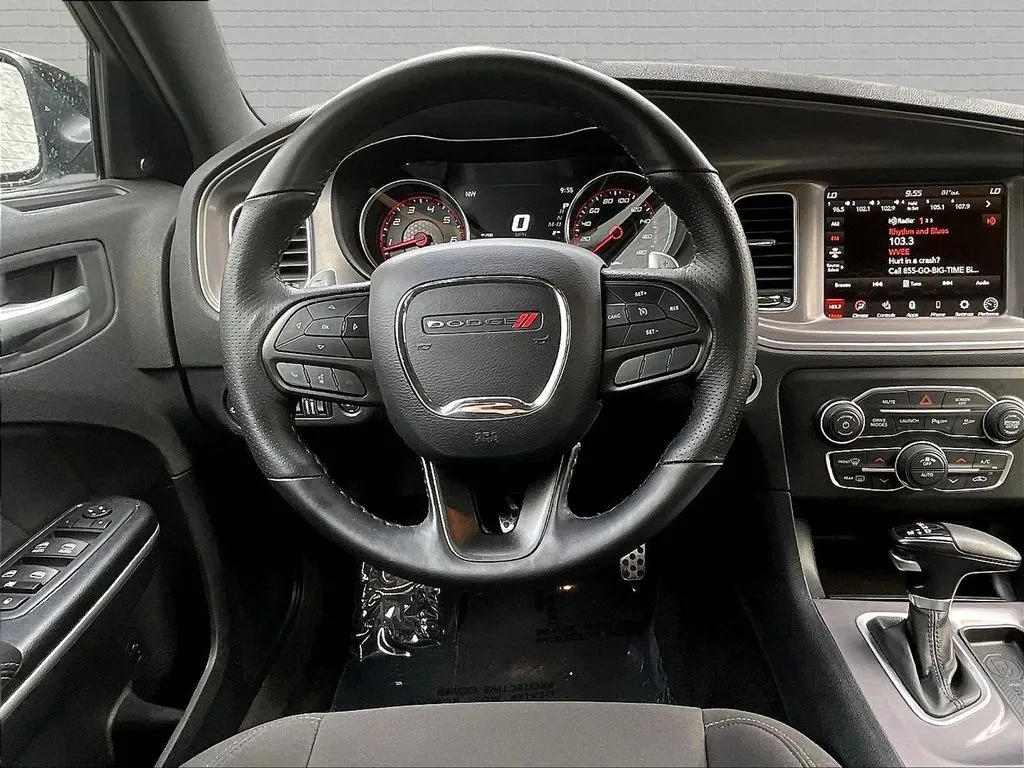 Dodge Charger photo 8