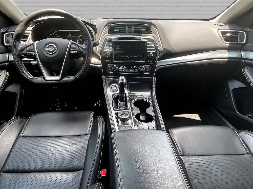 Nissan Maxima photo 7