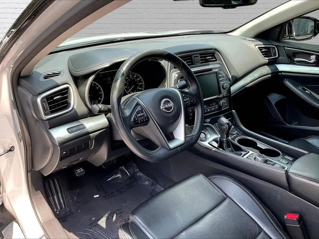 Nissan Maxima photo 14