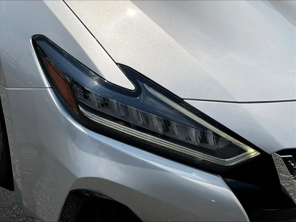 Nissan Maxima photo 25