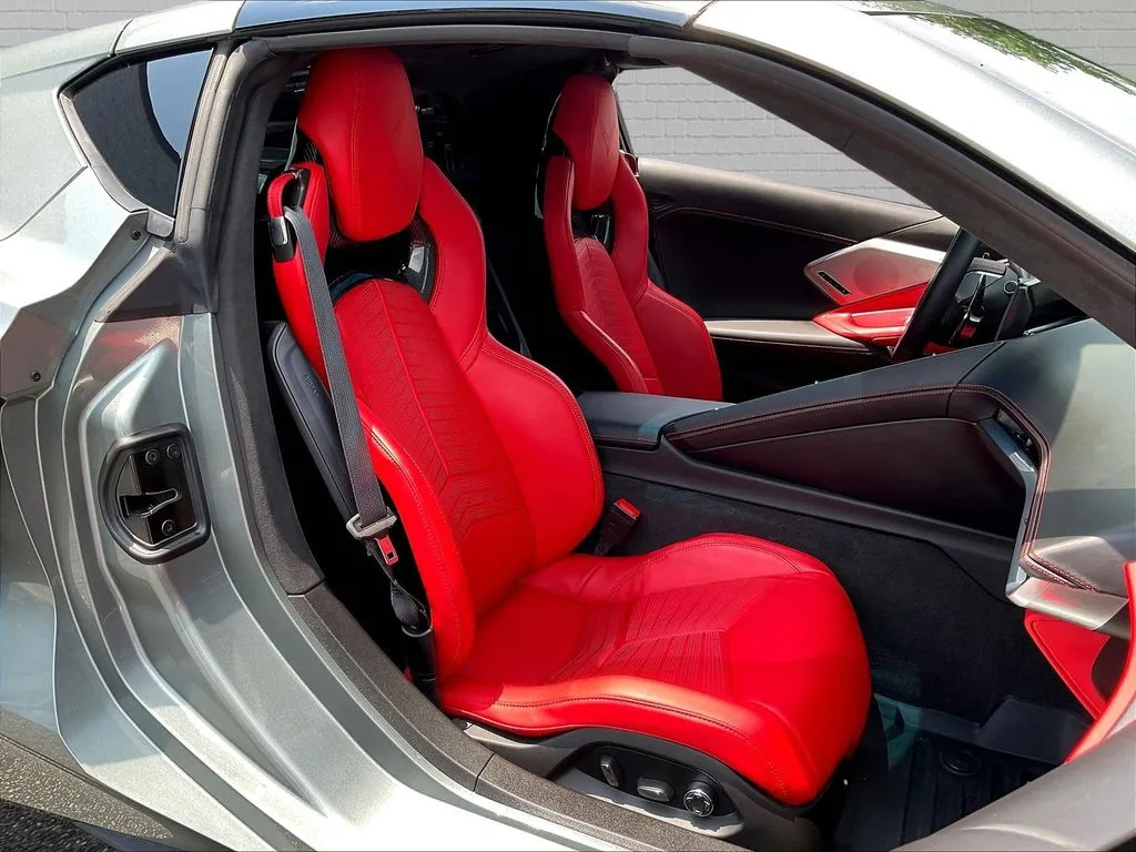 Chevrolet Corvette photo 20