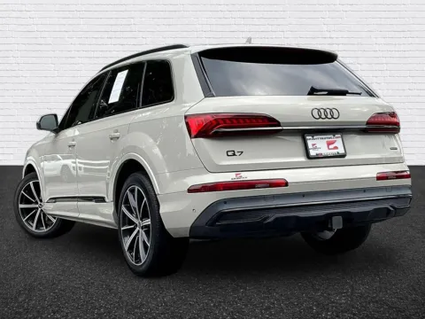 More photos of 2023 Audi Q7 55 Premium Plus at Gravity Autos Roswell, GA