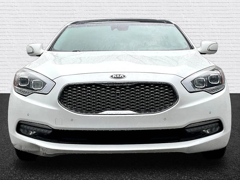 Kia K900 photo 2