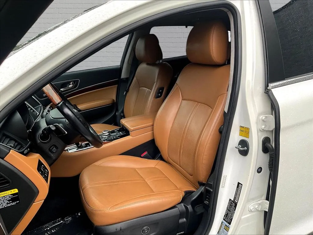 Kia K900 photo 17