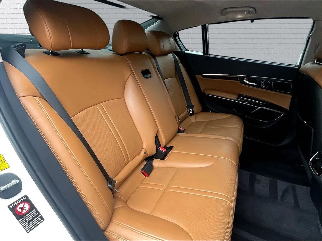 Kia K900 photo 21