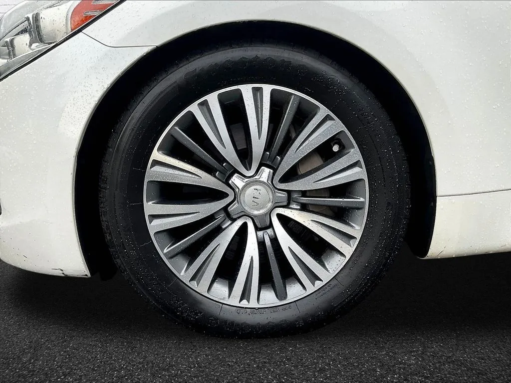 Kia K900 photo 28