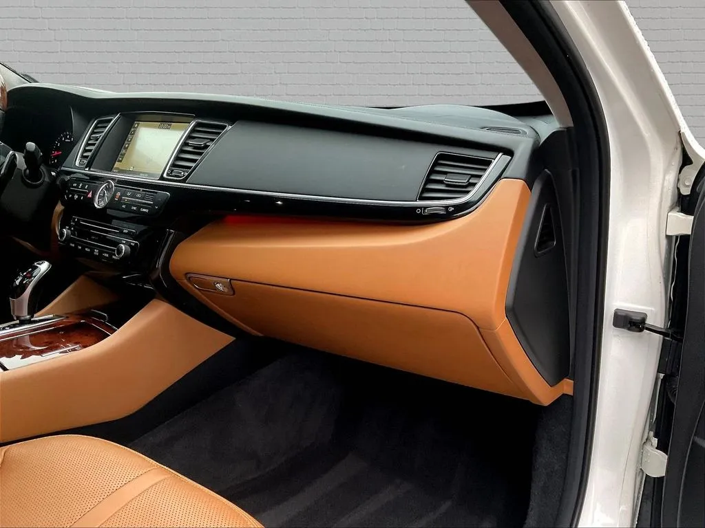 Kia K900 photo 22