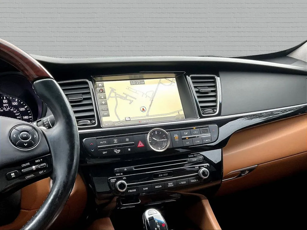Kia K900 photo 8