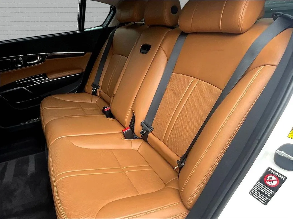 Kia K900 photo 18