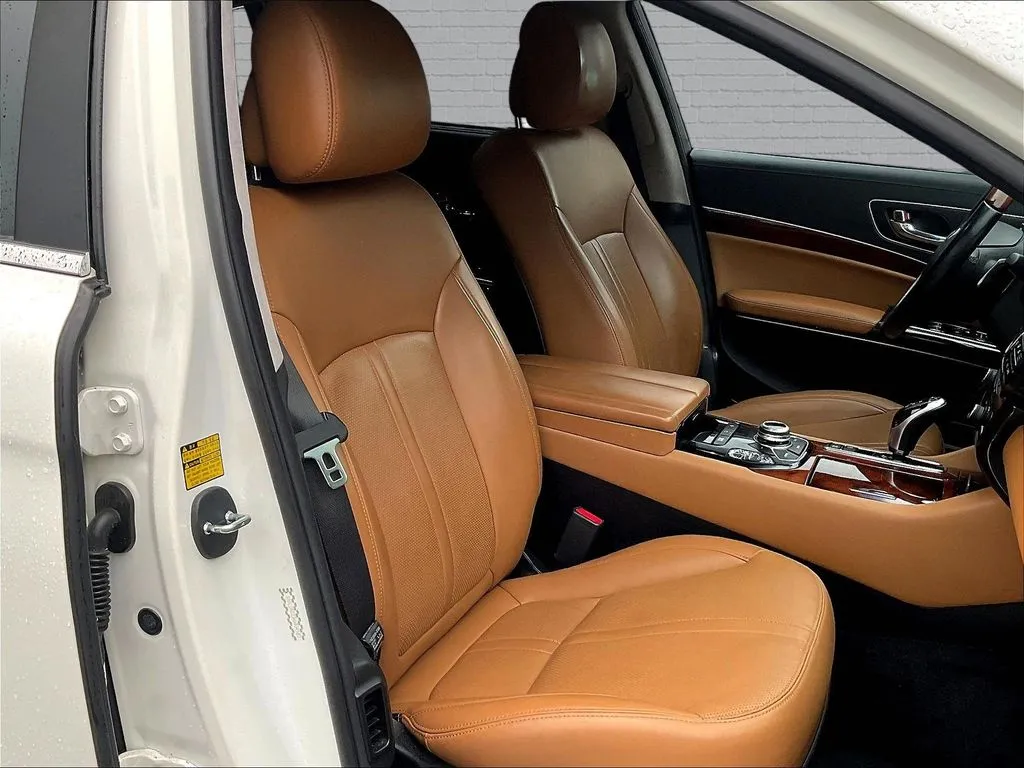 Kia K900 photo 25