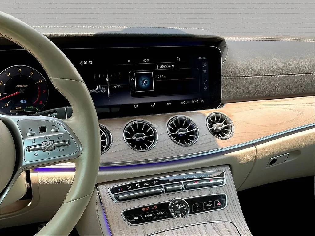 Mercedes-Benz CLS photo 9