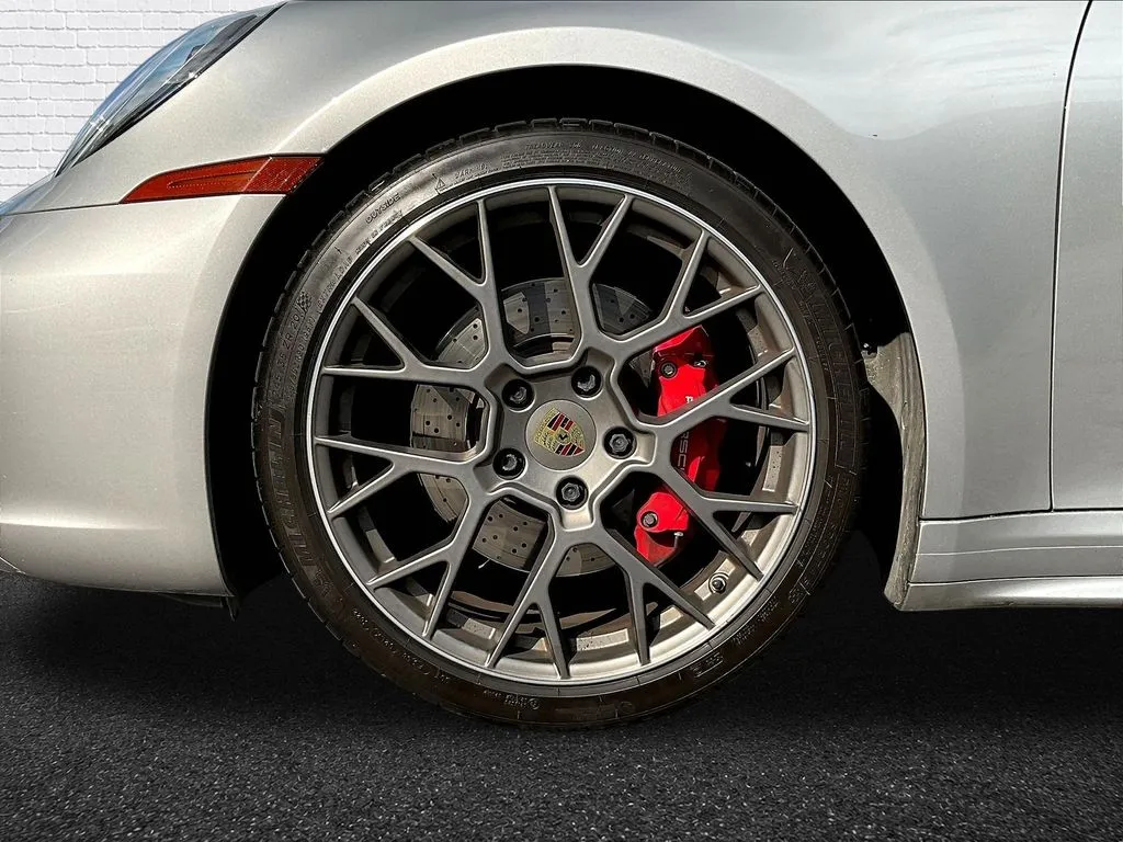 Porsche 911 photo 26
