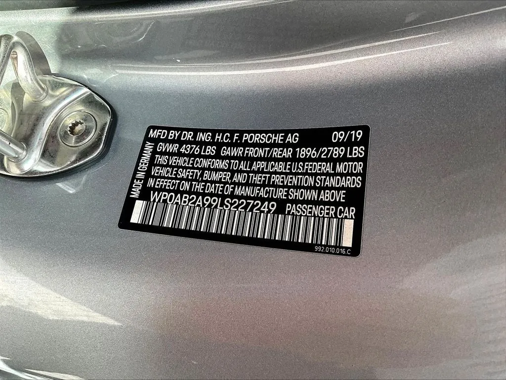 Porsche 911 photo 15