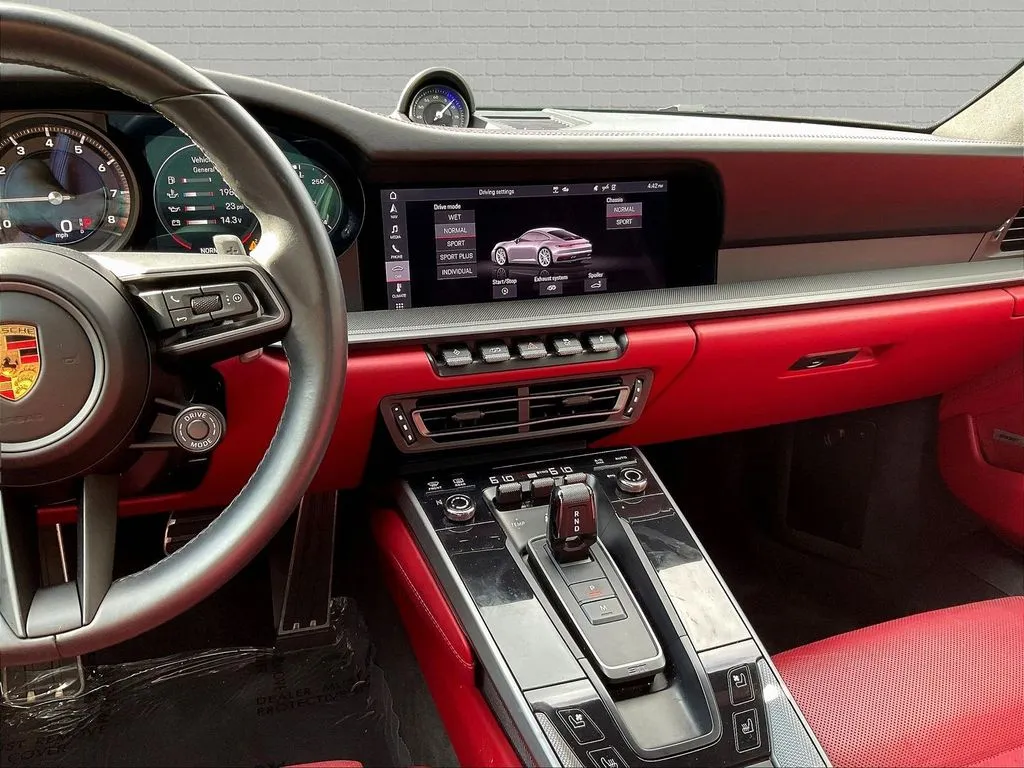 Porsche 911 photo 9