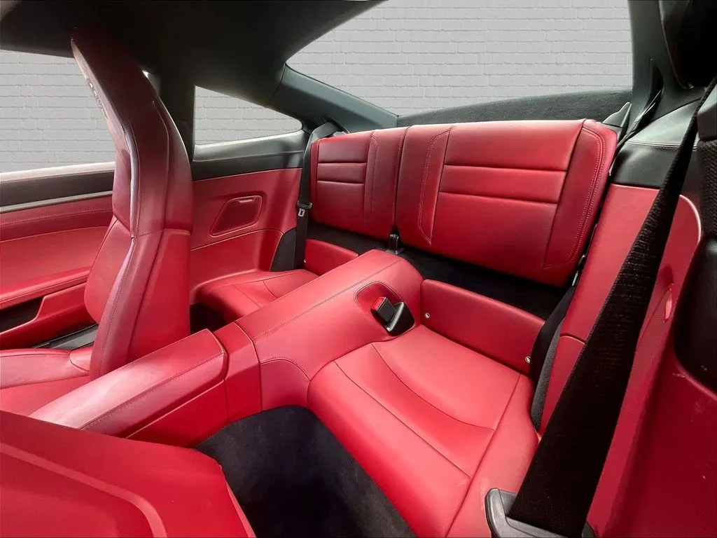 Porsche 911 photo 18