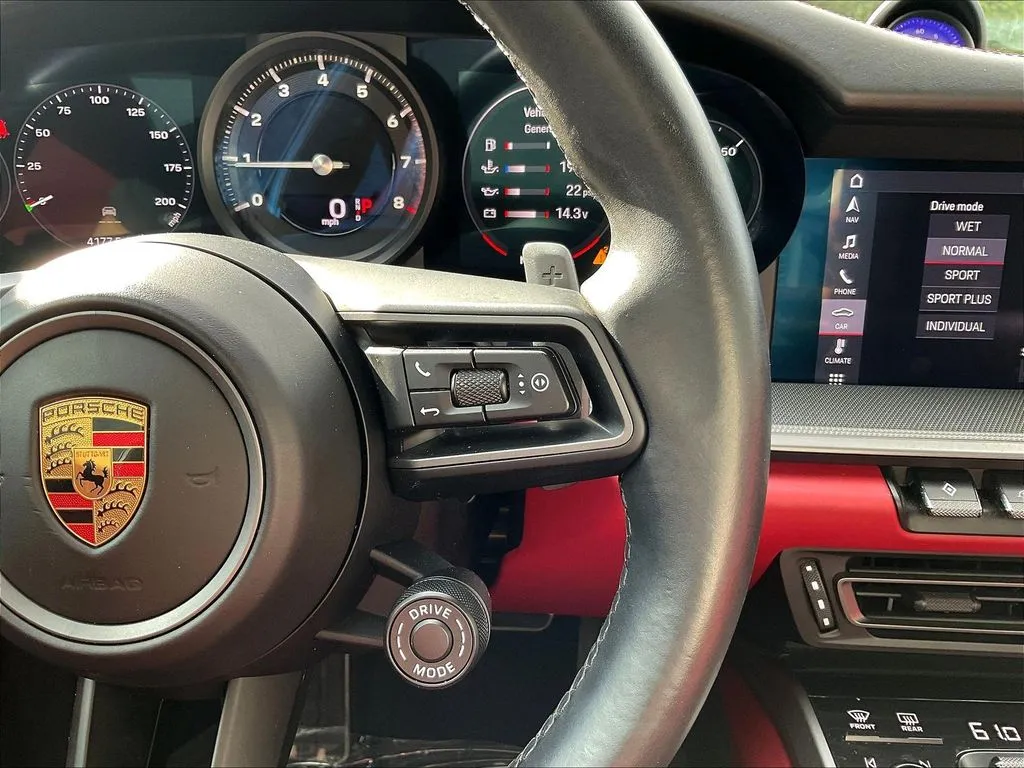 Porsche 911 photo 11