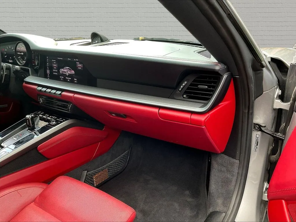 Porsche 911 photo 22