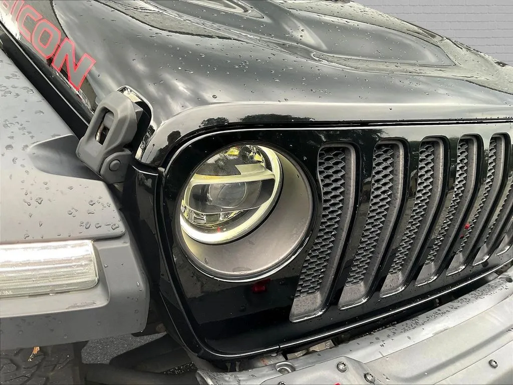 Jeep Wrangler photo 26