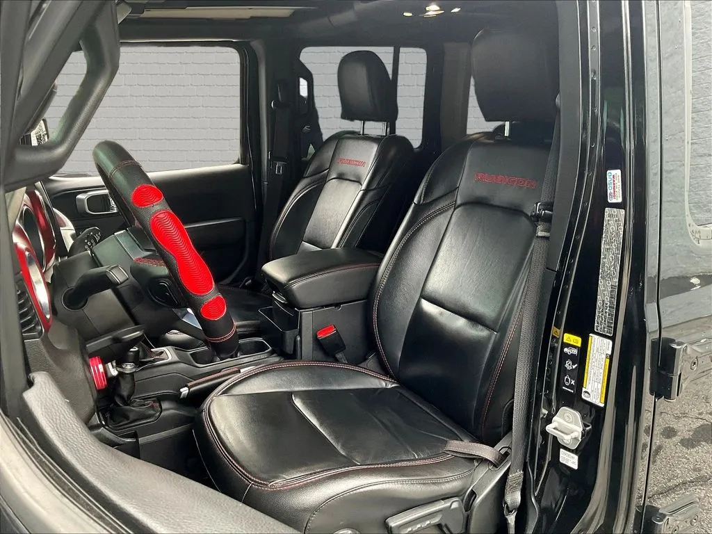 Jeep Wrangler photo 19