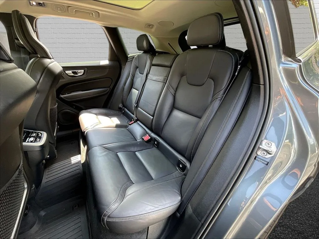 Volvo XC60 photo 20