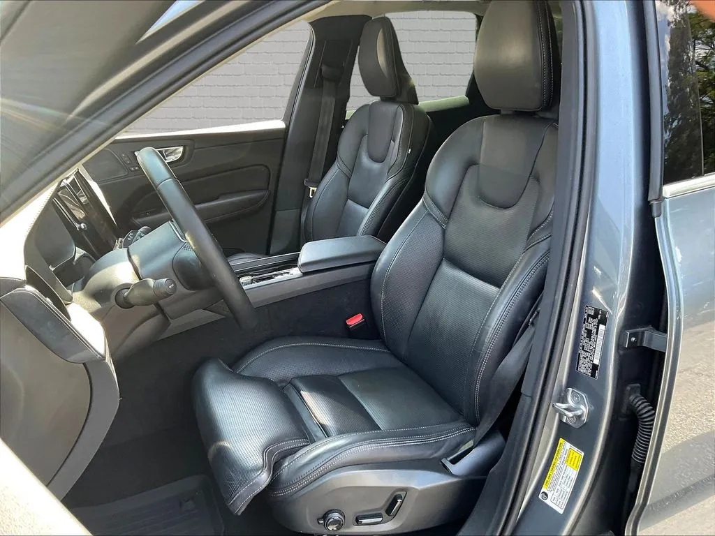Volvo XC60 photo 19
