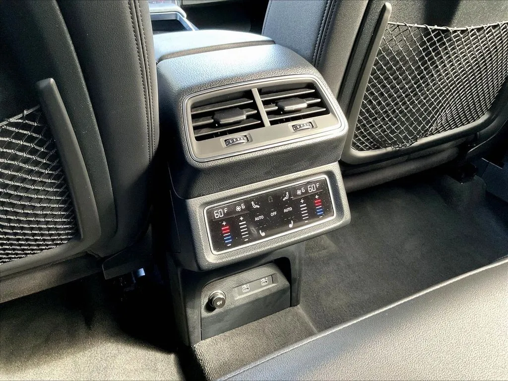 Audi e-tron Sportback photo 10