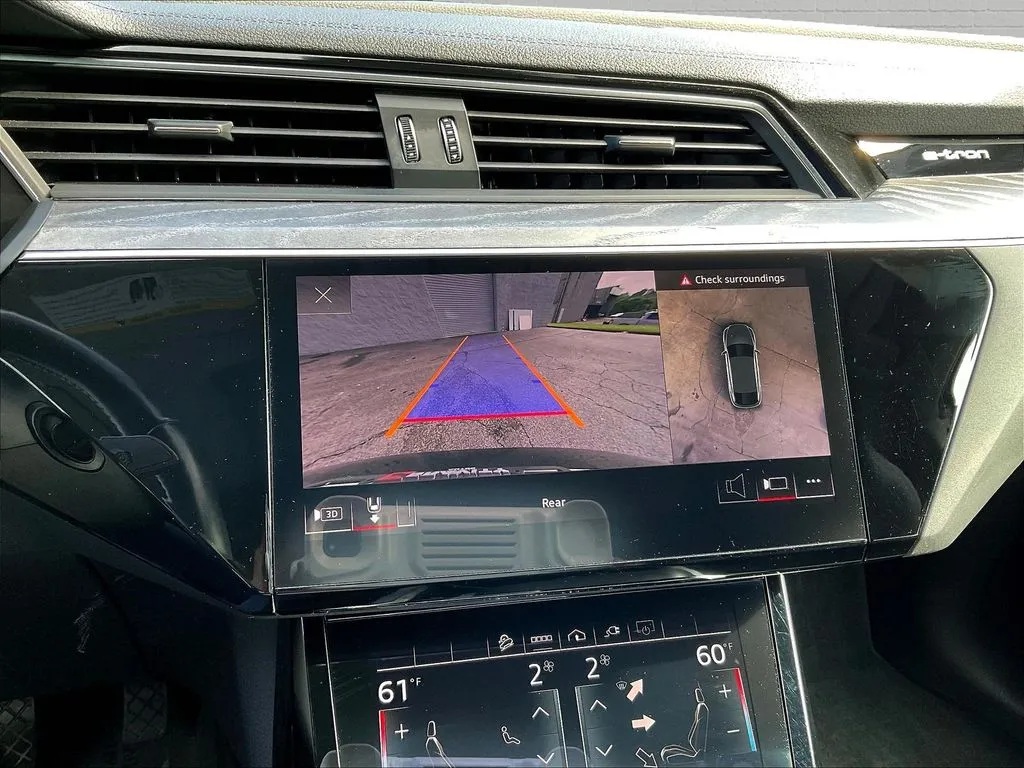 Audi e-tron Sportback photo 14