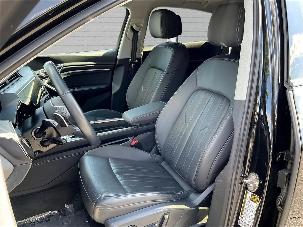 Audi e-tron Sportback photo 17