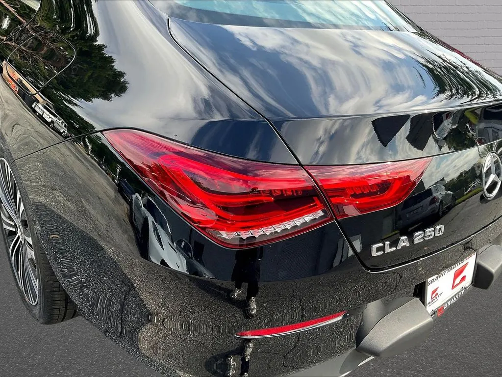 Mercedes-Benz CLA photo 20