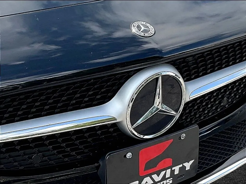 Mercedes-Benz CLA photo 26
