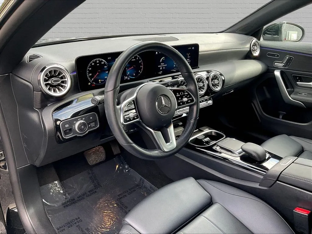 Mercedes-Benz CLA photo 15
