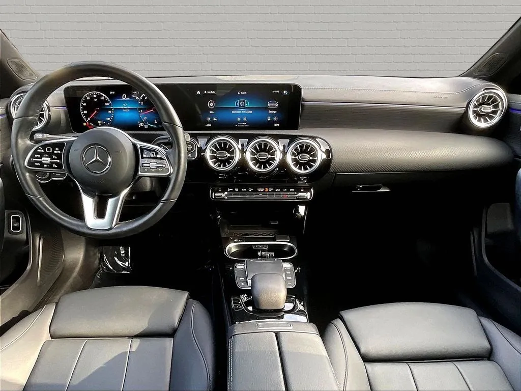 Mercedes-Benz CLA photo 7