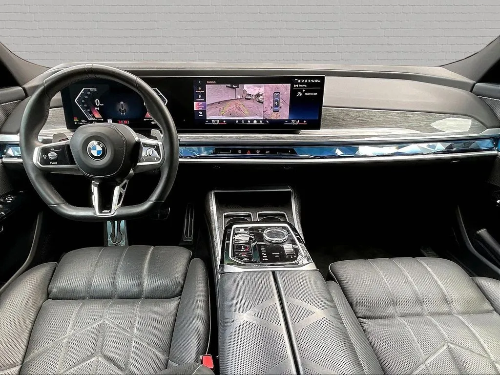 BMW 7 Series photo 7