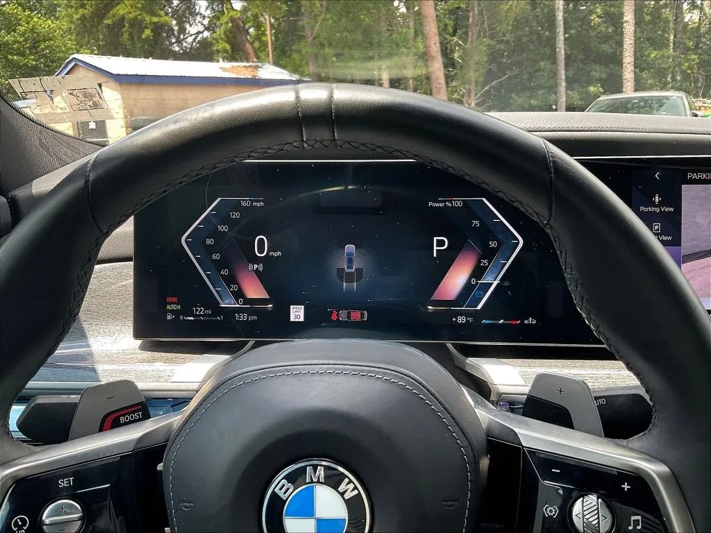 BMW 7 Series photo 13