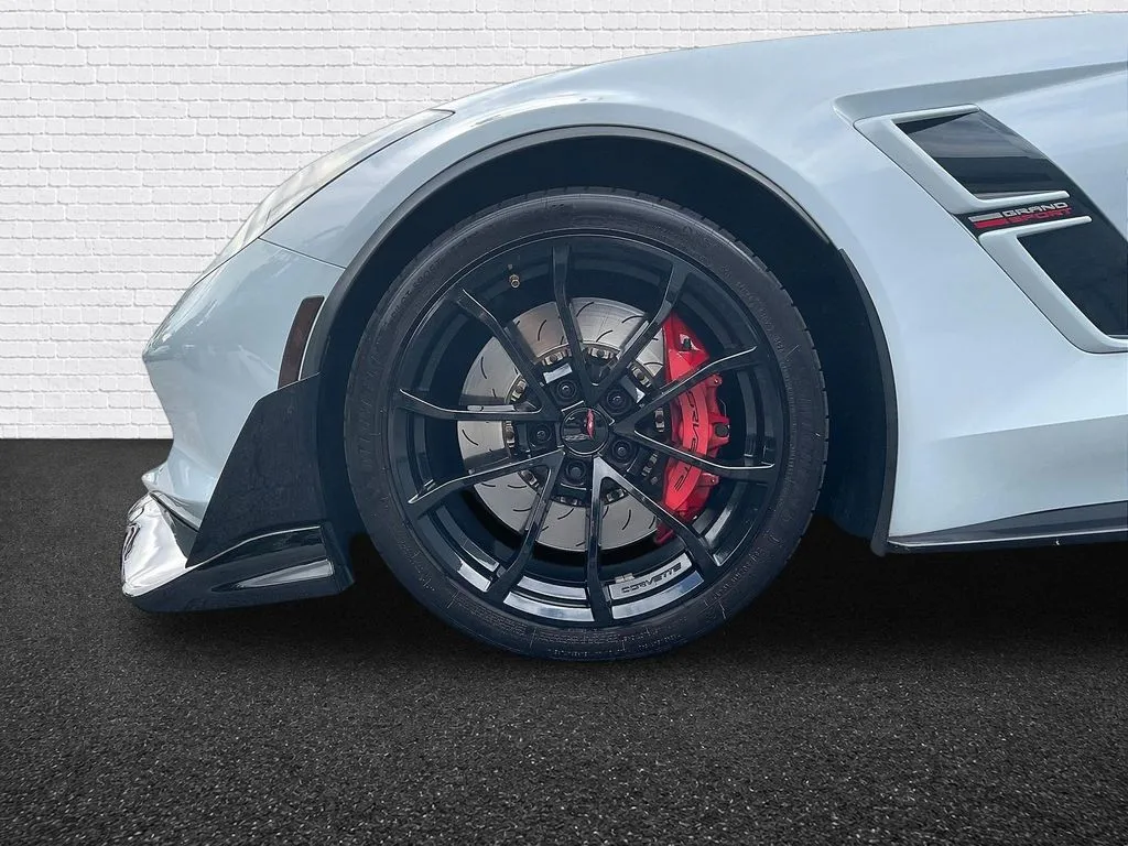 Chevrolet Corvette photo 24
