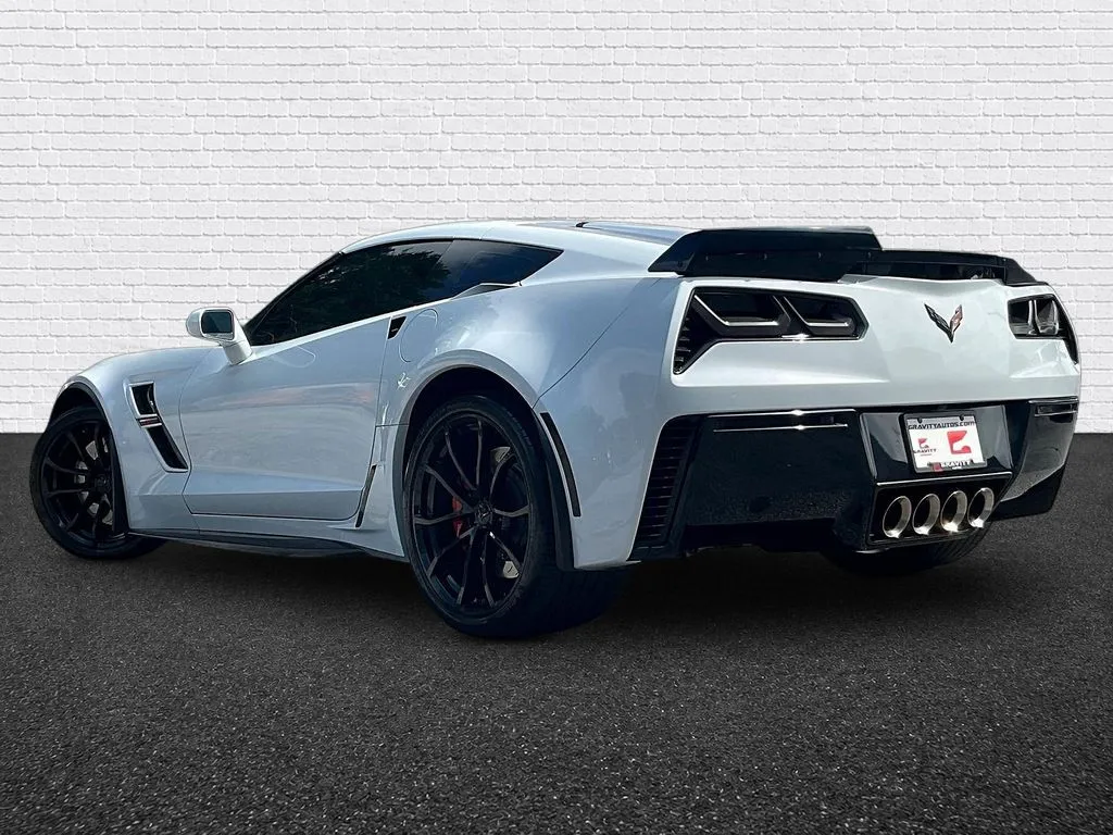 Chevrolet Corvette photo 4