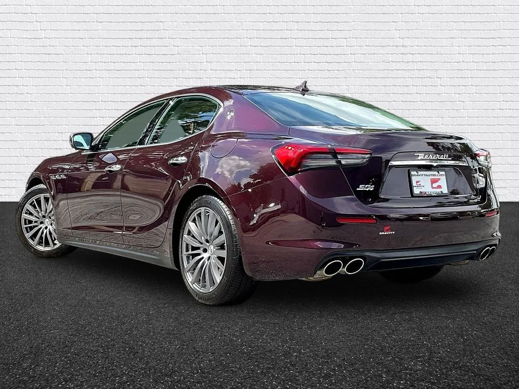 Maserati Ghibli photo 4