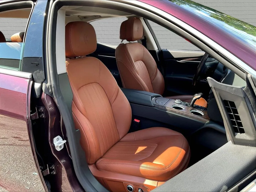 Maserati Ghibli photo 25