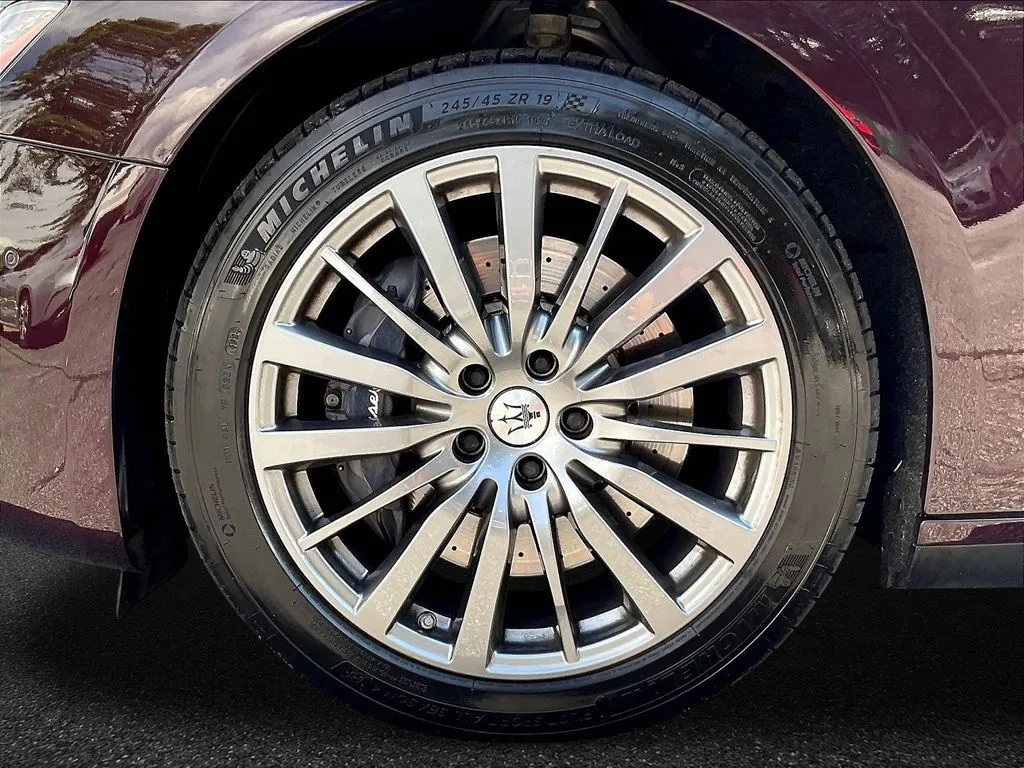 Maserati Ghibli photo 28
